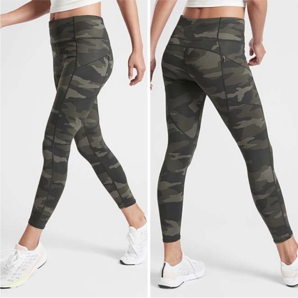 Athleta Camo Contender 7/8 Tight